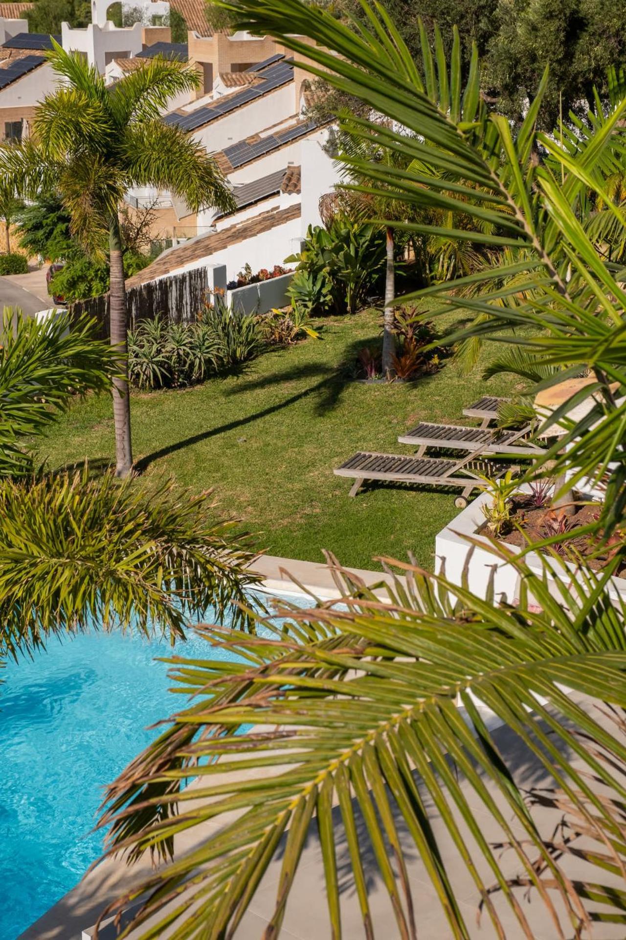 Bed & Breakfast In Villa Eden Palm Benalmadena Exterior photo
